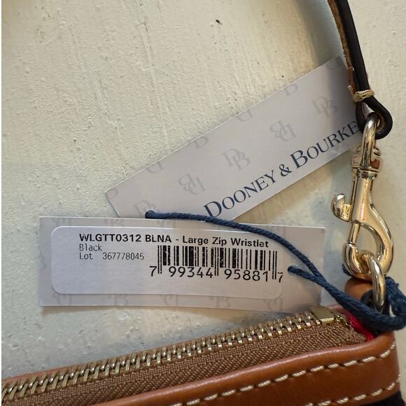 Dooney & Bourke Tartan Large Zip Wristlet Black Multi-Color NWT - Picture 5 of 5